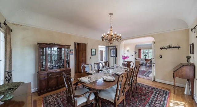 1925 Spanish Villa Retreat Near Disneyland In Historic Park Santiago 3 Bedroom Home by Redawning, Rezervasyon Villa Santa Ana Disneyland California