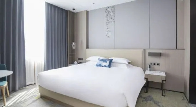 Люкс Deluxe Century Hotel (Shuanglong Avenue Branch)