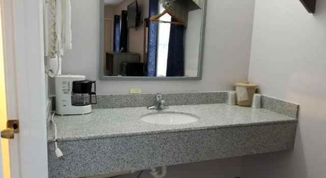 Четырёхместный номер Standard Old Bardstown Inn