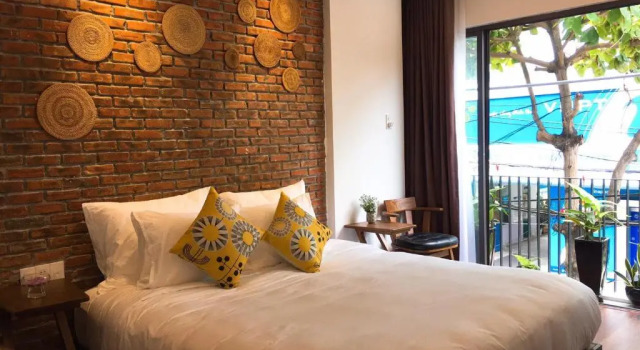 Студия с балконом Banana Flower Homestay