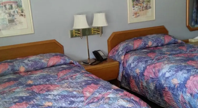 Четырёхместный номер Superior Carolina Motel