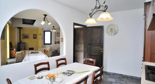Stone Cottage Deluxe, Buchen Sie Ferienhaus Maslianico Comer See