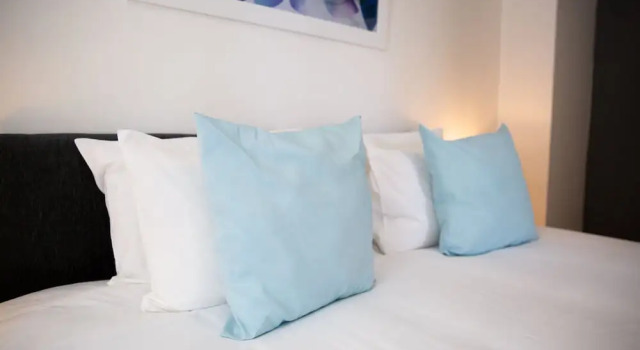 Апартаменты Executive Velvet 1-bedroom Apartment The Clockhouse, Hoddesdon