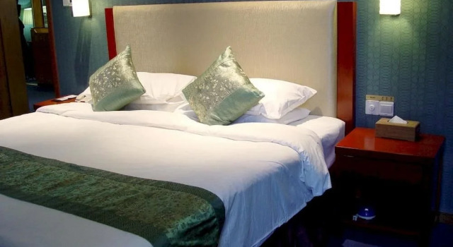Fortune Hotel, Varaa Hotelli Yangpu 