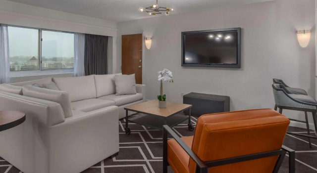 Полулюкс Hilton Boston Woburn