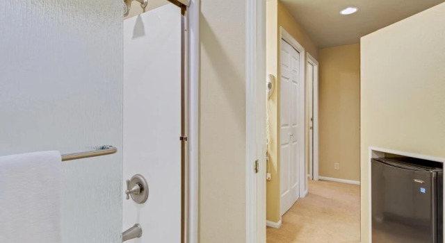 River Ridge 431b, Rezerwuj Hotel Bend Bachelor