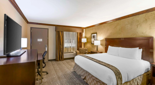 Best Western Plus Raton Hotel