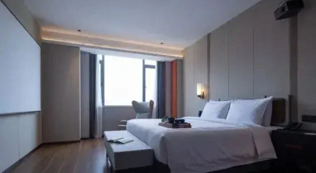 Двухместный люкс Luxury ROYGEM Hotel (Changsha Xingsha Economic Development Zone Electric Power Vocational College Branch)