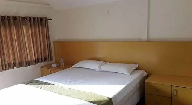 Двухместный номер Standard Saanvi Hotel & Restaurant