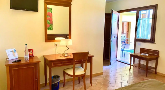 Семейный номер Standard Hotel Ristorante Le Querciolaie dei Ricci