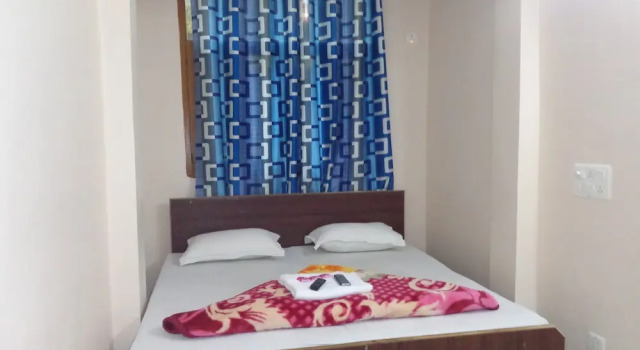 Номер Deluxe Sri Sai Inn