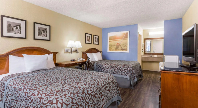 Четырёхместный номер Standard Days Inn by Wyndham College Park Airport Best Road