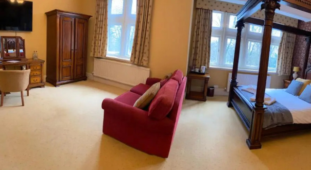 Suite barringtons