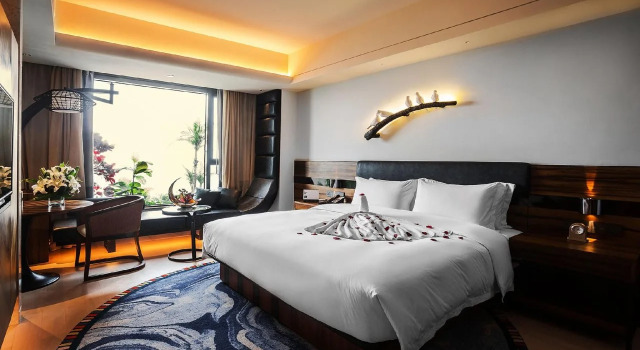 Howard Johnson Hot Spring Resort Anshun, Reserva ahora Resort Hoteles en Anshun con piscina, Piscina