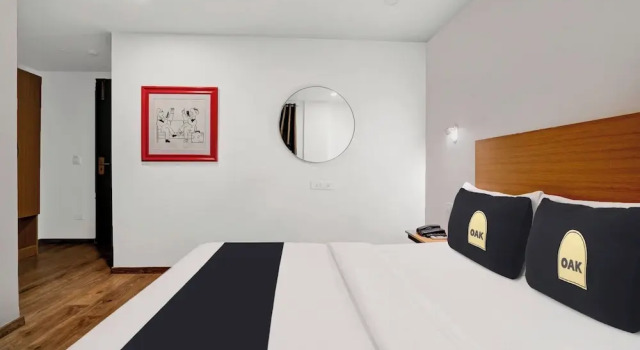 Hotel Woodland Suites Near Delhi Airport, Забронировать Отель Отели Нью-Дели с завтраком, Завтраки