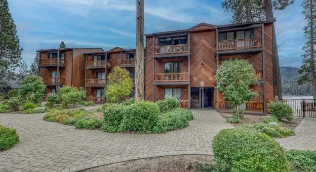 254 Bldg D 2 Bedroom Townhouse