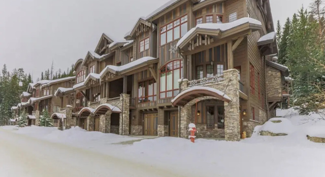 Iron Horse Manor 4 Bedroom Home
