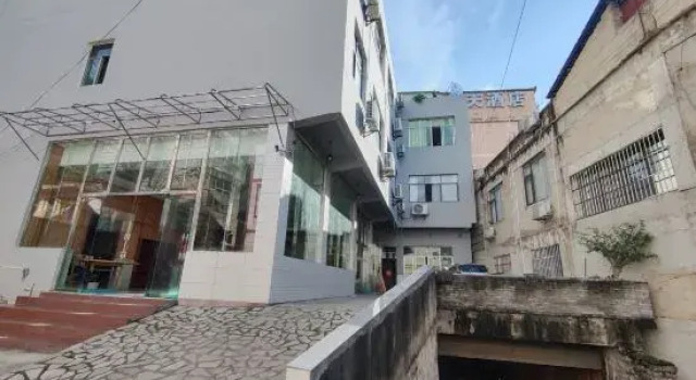 Lumingjian Homestay (Huangguoshu Tourist Center)