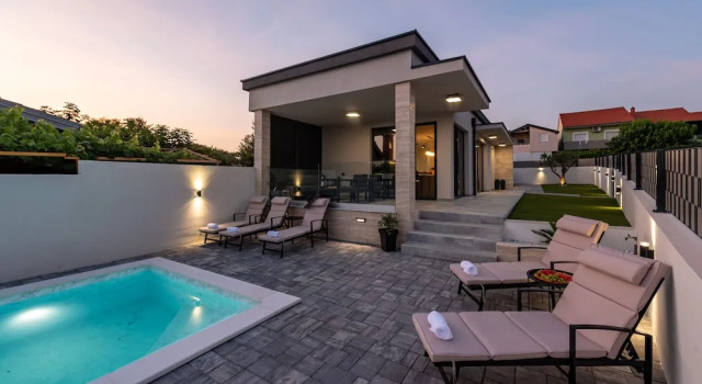 Вилла Villa Evita ZadarVillas