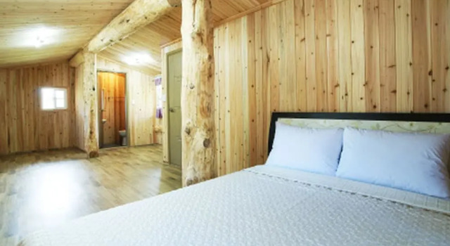 Jejujoa Log Pension, Забронировать Отель Отели Согвипхо с парковкой, Парковка