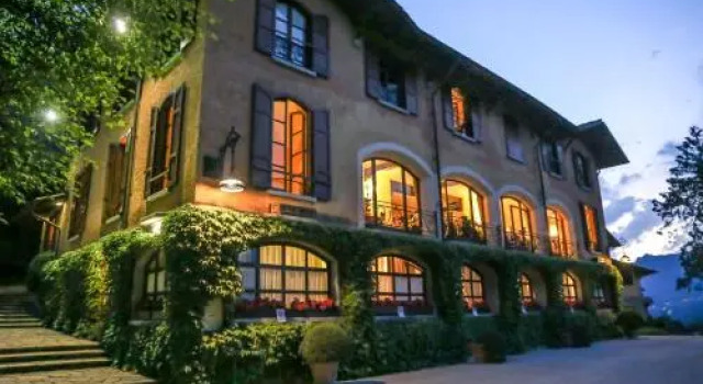 The Club Guest House, Prenota Affittacamere Menaggio Como