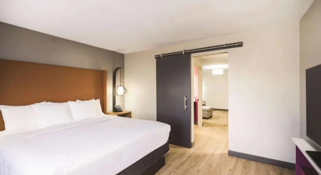Люкс с 2 комнатами La Quinta by Wyndham Chattanooga-Hamilton Place