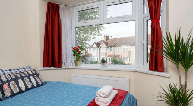 Economy Double Room G2 (Sandycroft Guest House)