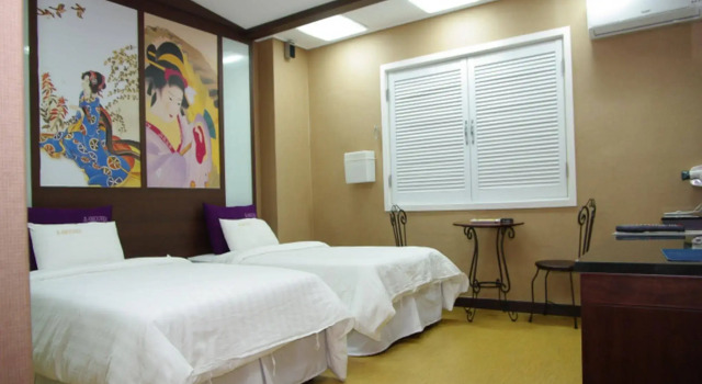 Amourex Hotel