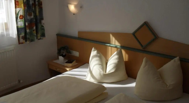 Apart Edi, Rezervovat Hotel Hotely v Tyrolsko s parkováním, Parkování