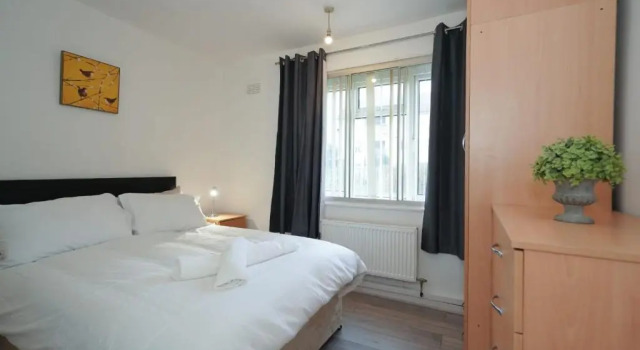 Birmingham BHX-HS2 -NEC APARTMENT, Varaa Huoneisto Kingshurst Solihull