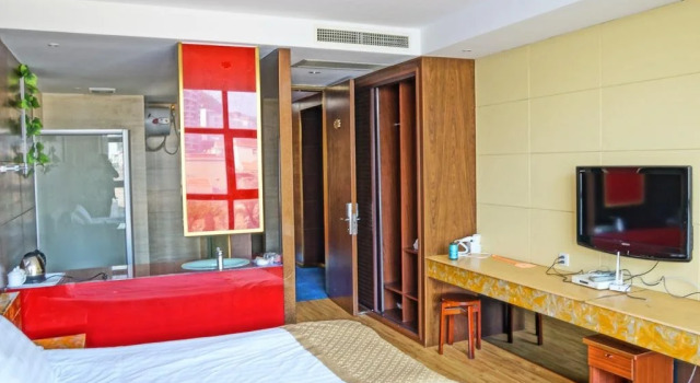 Liandao Tenglong Jujia Hotel, Book Hotel Hoteller i Lianyungang med parkering, Parkering