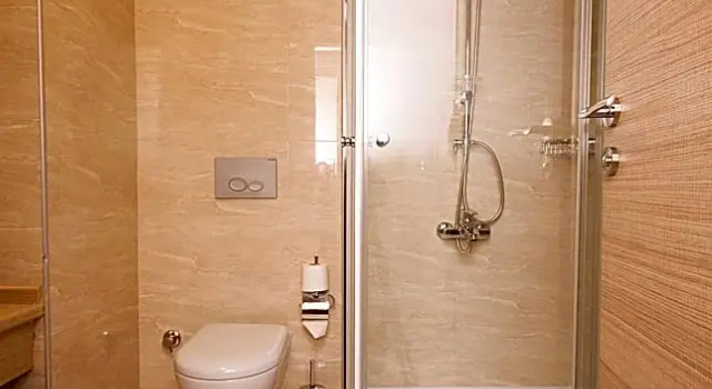 Трёхместный номер Deluxe Hotel Golden Way Giyimkent