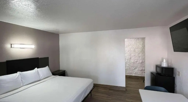 Номер Standard Motel 6-Orange, CA - Anaheim