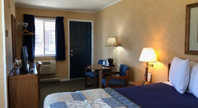 Двухместный номер Standard с видом на сад Riviera Motel