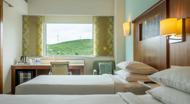 Двухместный номер Premium с видом на горы Fairfield by Marriott Belagavi
