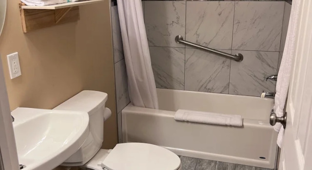 Двухместный номер Standard Цокольный этаж с видом на внутренний двор Riviera Motel