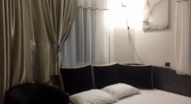Maiami, Book Hotel Nikopolʼ Dnipropetrovsk Region