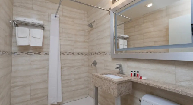 Двухместный номер Standard Days Inn by Wyndham Brooklyn Crown Heights