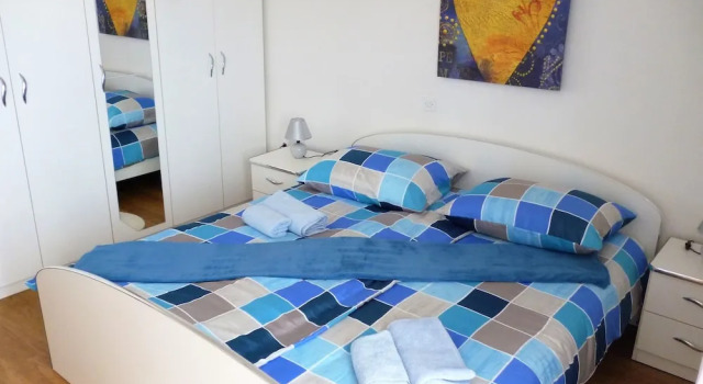 Apartment Rada - Center of Posedarje & near Beach