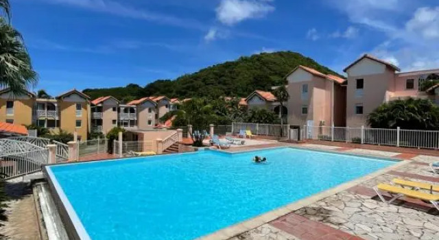 Апартаменты T2 Spacieux, Confort, Piscine & Plage a Sainte-Anne