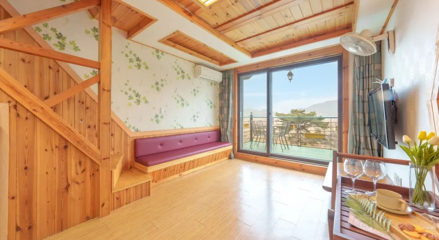 Номер Standard c 1 комнатой с балконом Gangwha Jeongwon Pension