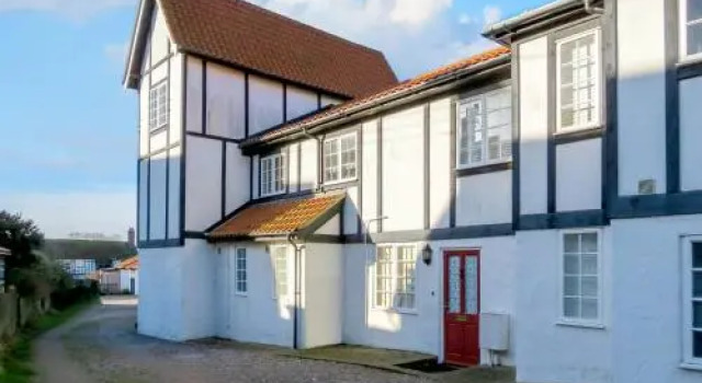 2 Bell Lodge, Thorpeness, Book Hotel Hoteller i Thorpeness med parkering, Parkering