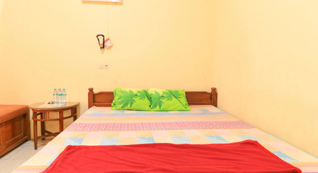 Standart çift kişilik aile oda Penginapan Pondok Rizqi Syariah