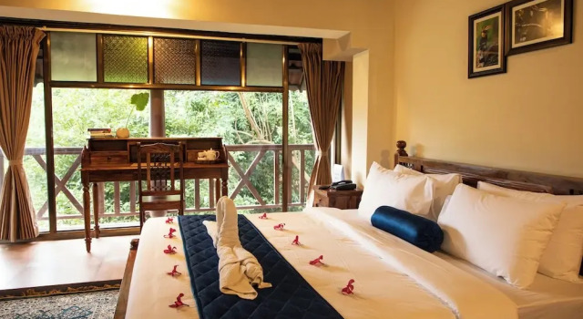 Люкс с балконом Le Poshe Forest Retreat - Topslip
