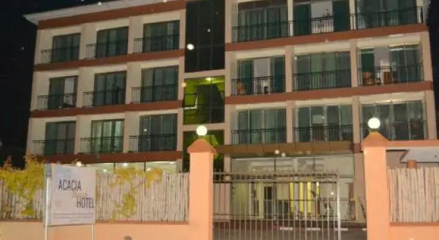 Petit Saigon Beach Hotel