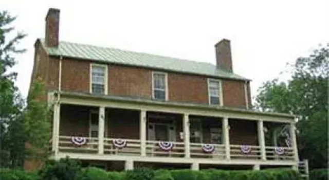 The Inn At The Crossroads, Boek Hotel Hotels in Virginia met parkeren, Parkeren