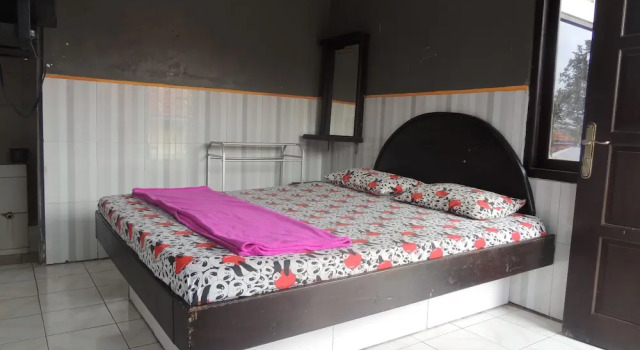 Yonanda Hotel
