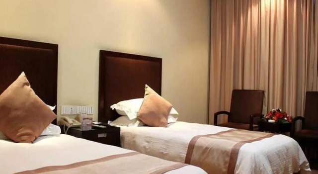 Guangzhou Xincheng Hotel, Забронировать Отель Отели Гуандун с парковкой, Парковка