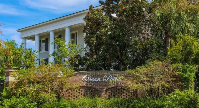 Gigi's Beach House, Забронировать Отель Отели Южной Каролины с бассейном, Бассейн