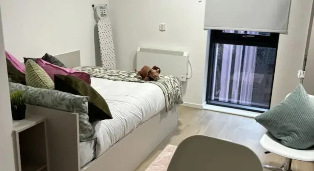 Студия For Students Only 115 Bagot Street in Birmingham